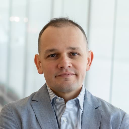 Roman Nikolaev